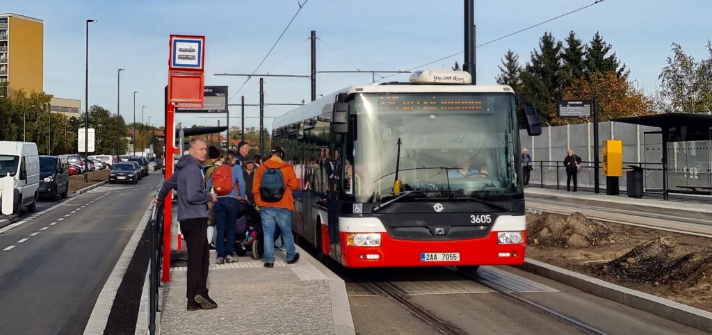 Ilustrační foto - školní linka č. 280